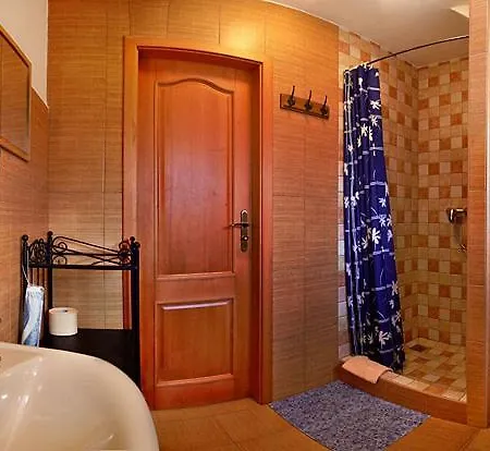 Kriz Guest house