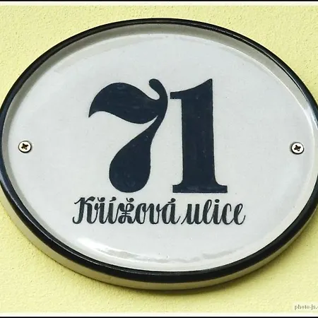 Kříž 3*