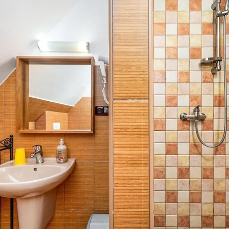 Kriz Guest house